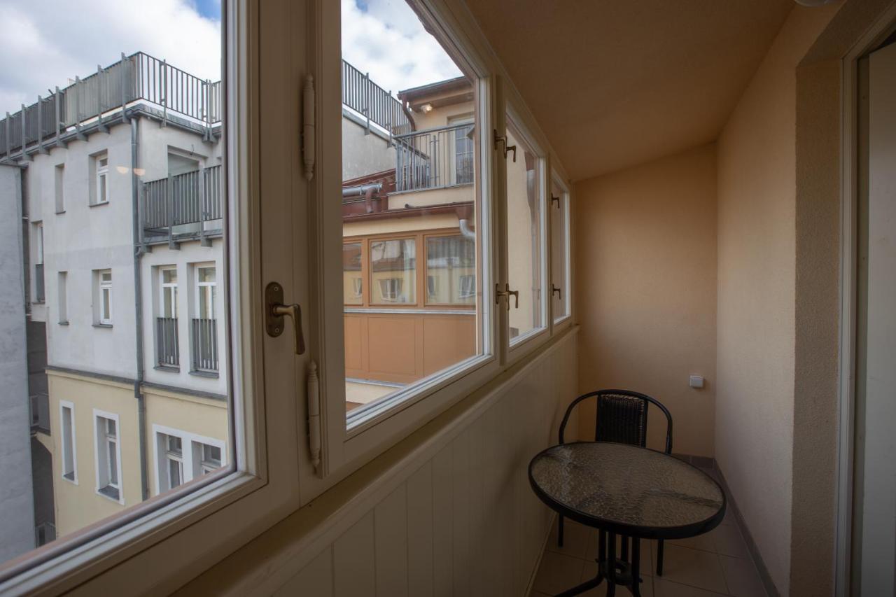 Old Strand Spirit Praha Bagian luar foto